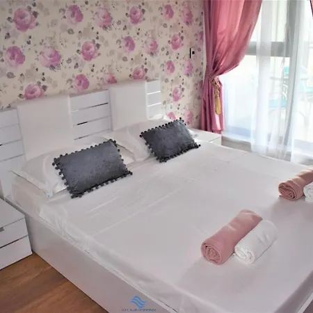 Onix Blue Mamaia 公寓 那沃达利